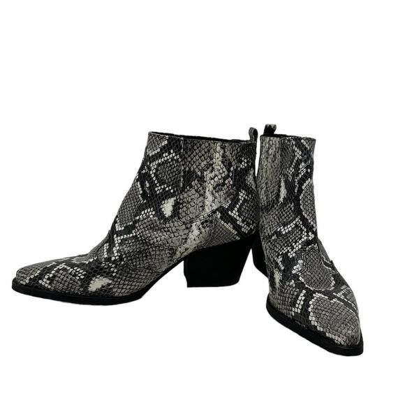 Sam Edelmann Leather Black & Gray Python Print 2” Heel Pull On Bootie size 7.5 - Picture 1 of 16